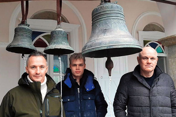 Степан провел в поездке по святым местам неделю Степан провел в поездке по святым местам неделю