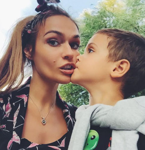Алена Водонаева и ее сын Богдан Алена Водонаева и ее сын Богдан