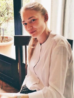 Оксана Акиньшина Оксана Акиньшина