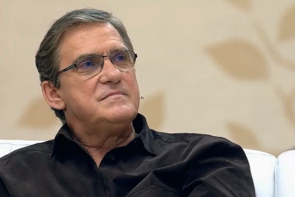 Валерий Гаркалин не вышел на сцену одного из театров Иркутска Валерий Гаркалин не вышел на сцену одного из театров Иркутска