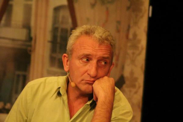 Знакомые Сергея Олеха отзываются о нем как об очень веселом и харизматичном человеке Знакомые Сергея Олеха отзываются о нем как об очень веселом и харизматичном человеке