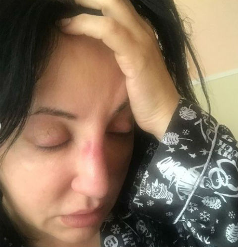 Поклонники написали множество слов поддержки звезде Поклонники написали множество слов поддержки звезде