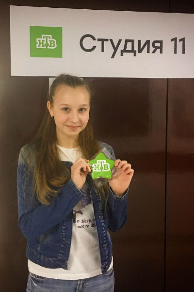 Лера Стреляева снялась уже в четырех полнометражных фильмах Лера Стреляева снялась у же в четырех полнометражных фильмахЛера Стреляева снялась уже в четырех полнометражных фильмах