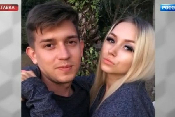 В общей сложности Виктория Комиссарова встречалась с Рустамом год В общей сложности Виктория Комиссарова встречалась с Рустамом год