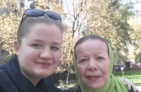 Александра Стрельченко и ее ученица Марина Георгинова Александра Стрельченко и ее ученица Марина Георгинова