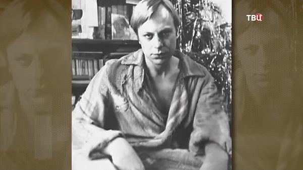 Юрий Богатырев в любимом халате Юрий Богатырев в любимом халате