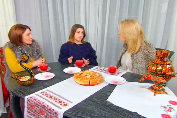 Мария Шукшина в гостях у Розы Сябитовой и ее дочери Ксении Мария Шукшина в гостях у Розы Сябитовой и ее дочери Ксении