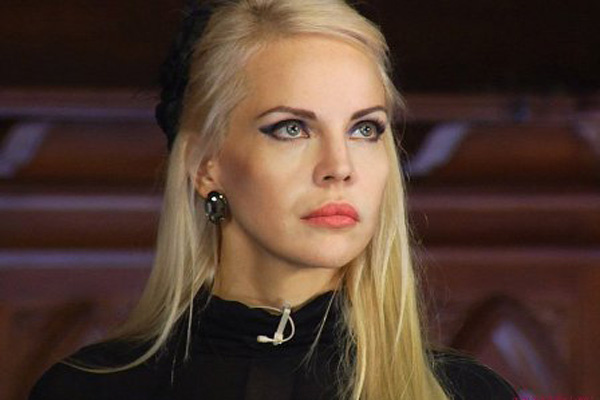 Джулия Ванг стала победеителем 15-го сезона Кадр из шоу «Битвы экстрасенсов Джулия Ванг стала победеителем 15-го сезона Кадр из шоу «Битвы экстрасенсов