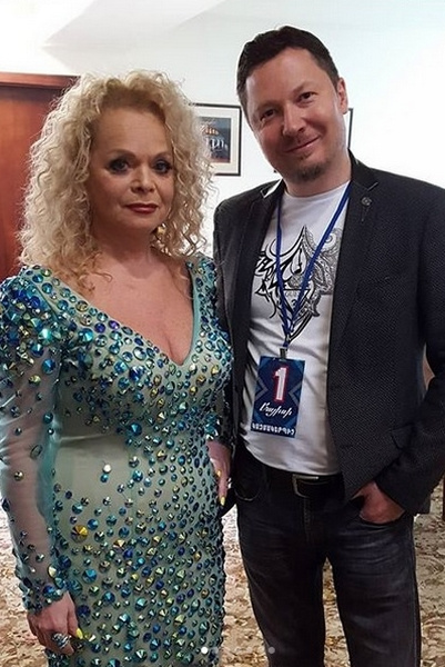 Постройневшая Лариса Долина удивила поклонников Постройневшая Лариса Долина удивила поклонников
