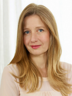 Лилит Швертле, косметолог и консультант марки Weleda Лилит Швертле, косметолог и консультант марки Weleda
