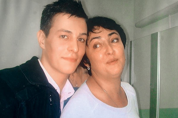 ...с его сыном Антоном Лолита познакомилась в 2004 году ...с его сыном Антоном Лолита познакомилась в 2004 году