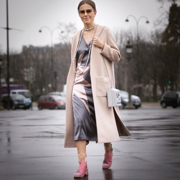 Ксения в платье Alarusse после показа Chanel Ксения в платье Alarusse после показа Chanel