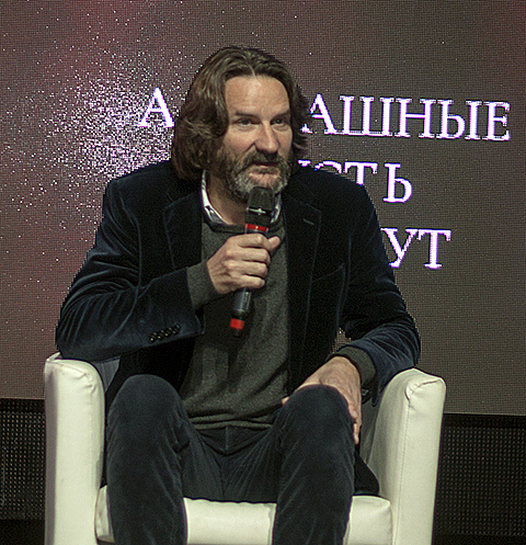 Фредерик Бегбедер назвал место, где проходила презентация картины Диснейлендом для взрослых Фредерик Бегбедер назвал место, где проходила презентация картины Диснейлендом для взрослых