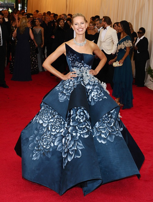 Каролина Куркова в Marchesa Каролина Куркова в Marchesa