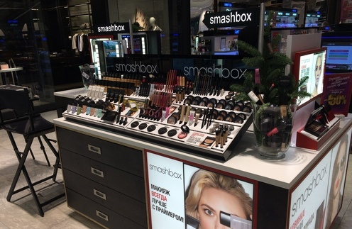 Корнер SMASHBOX в РИВ ГОШ Цветной Корнер SMASHBOX в РИВ ГОШ Цветной