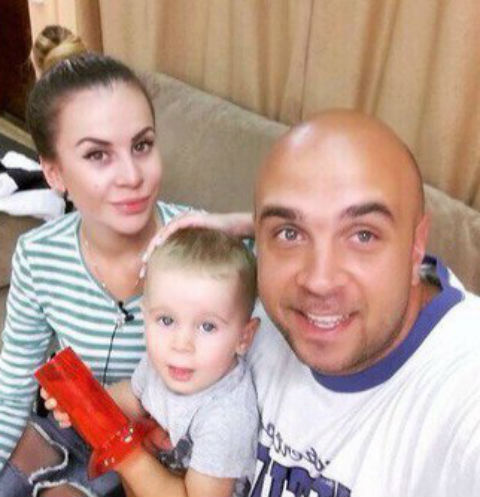 Ольга Ветер с сыном Мишей и Глебом Жемчуговым Ольга Ветер с сыном Мишей и Глебом Жемчуговым