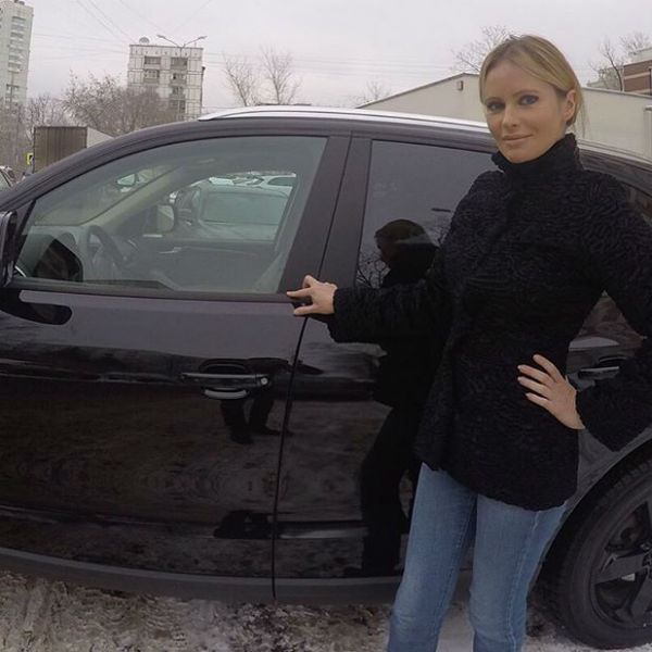 Борисова не может отказать себе в удовольствии получать бонусы от рекламы Борисова не может отказать себе в удовольствии получать бонусы от рекламы