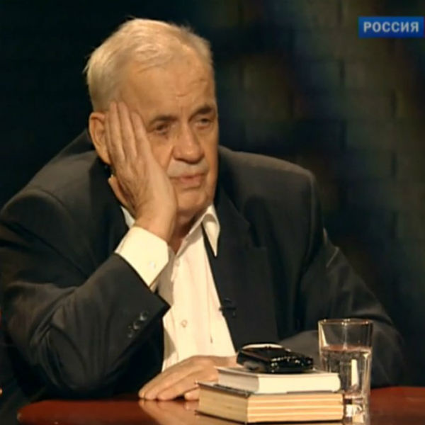 Рязанов закончил ВГИК в 1950 году Рязанов закончил ВГИК в 1950 году