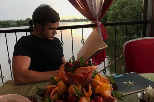 Антон Гусев в ресторане Антон Гусев в ресторане