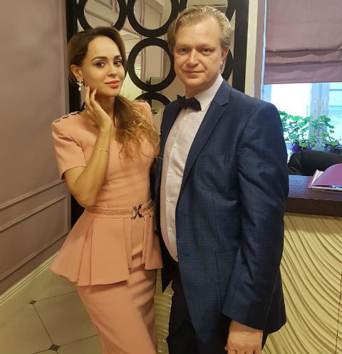 Анна Калашникова долго искала специалиста, который помог бы ей обрести лицо мечты Анна Калашникова долго искала специалиста, который помог бы ей обрести лицо мечты