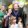 Алексей Кортнев поздравил детей и персонал РДКБ с праздником