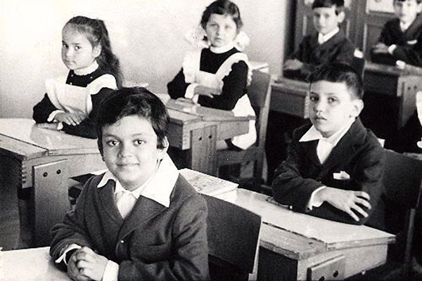 Из школьных предметов Киркорову тяжело давалась только математика, 1975 год Из школьных предметов Киркорову тяжело давалась только математика, 1975 год