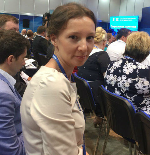 Анна Кузнецова была руководителем Ассоциации организации в защиту семьи, а также главой исполкома Общероссийского народного фронта. Анна Кузнецова была руководителем Ассоциации организации в защиту семьи, а также главой исполкома Общероссийского народного фронта.