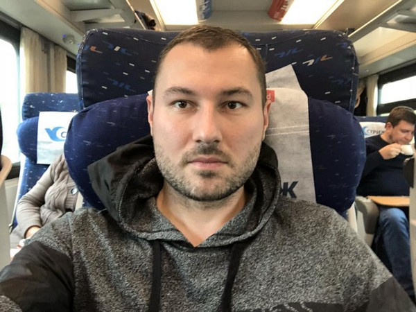 Денис Калинин известен благодаря работе по организации концертов звезд шоу-бизнеса Денис Калинин известен благодаря работе по организации концертов звезд шоу-бизнеса