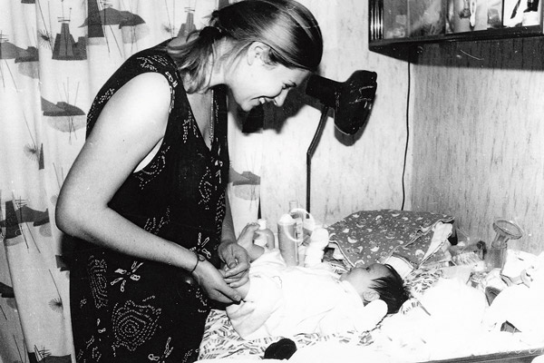 29 сентября 1996 года Анна впервые стала мамой – на свет появилась ее дочь Софья 29 сентября 1996 года Анна впервые стала мамой – на свет появилась ее дочь Софья