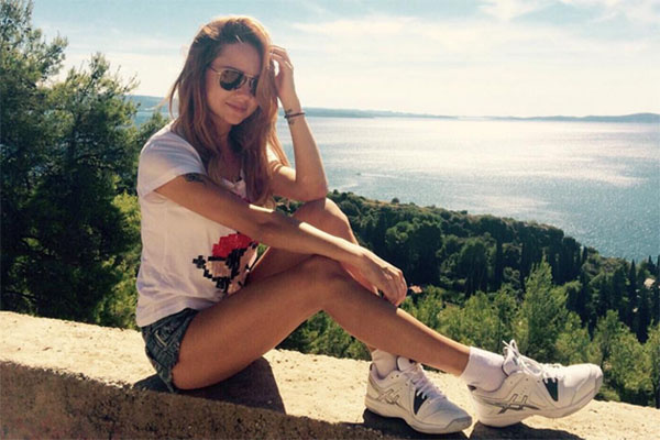 Певица МакSим отдыхала на Адриатическом море Певица МакSим отдыхала на Адриатическом море