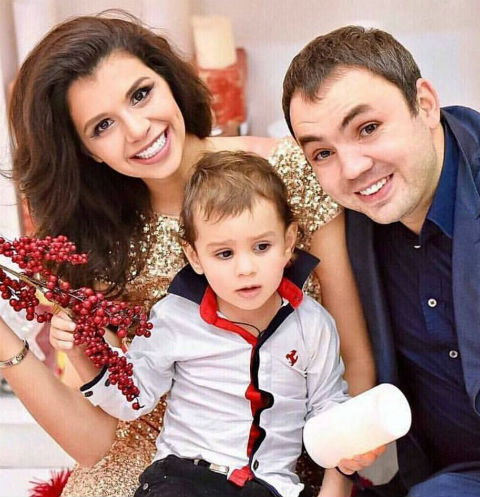 Алиана Устиненко и Александр Гобозов Алиана Устиненко и Александр Гобозов