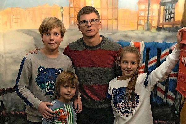 Футболист возобновил общение с детьми от первого брака с Юлией Барановской – Артемом, Арсением и Яной