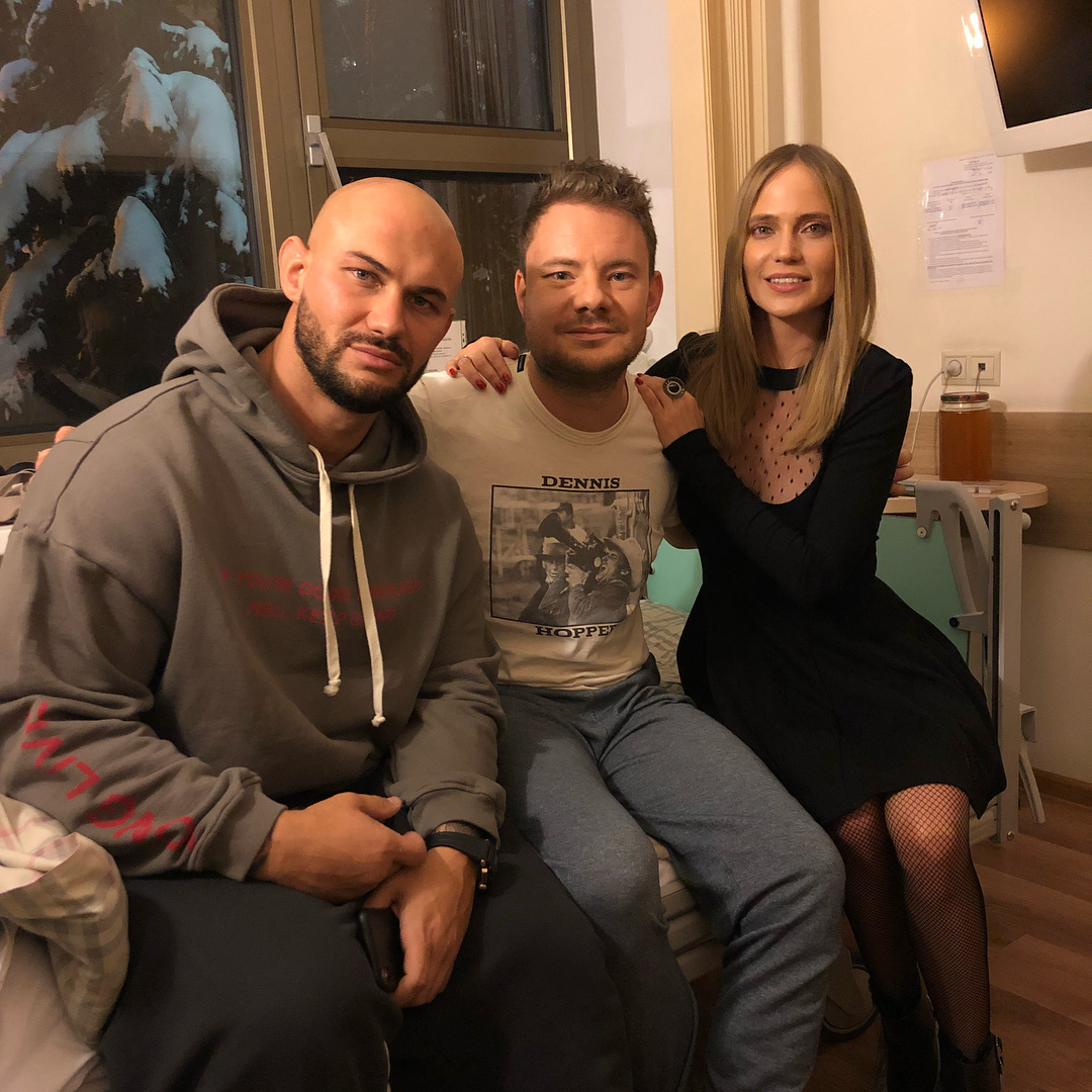 Александр Ревва, Глюк’оZа и Джиган поддержали избитого DJ