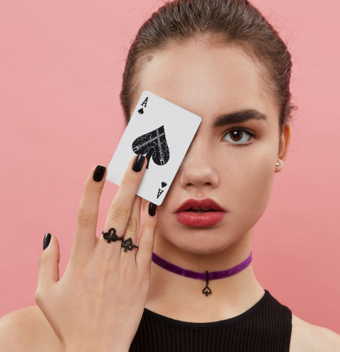 LOOKBOOK WANNA?BE! Play your cards right! LOOKBOOK WANNA?BE! Play your cards right!