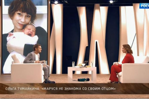 Младшая дочь актрисы не спрашивает об отце Младшая дочь актрисы не спрашивает об отце