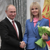 Владимир Путин наградил Валерию орденом