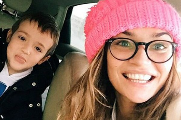 Алена Водонаева ограждает ребенка от социальных сетей Алена Водонаева ограждает ребенка от социальных сетей