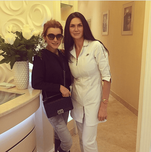 Попробовала в @salon_milfey процедуру intraceuticals . Эффект очень крутой! Сыворотка обогащена гиалуроновой кислотой, самой важной и необходимой для поддержания красоты и молодости! Это настоящий #эликсирмолодости Записывайтесь к косметологу Людмиле Федотовской! Наконец то, нашла своего косметолога Попробовала в @salon_milfey процедуру intraceuticals . Эффект очень крутой! Сыворотка обогащена гиалуроновой кислотой, самой важной и необходимой для поддержания красоты и молодости! Это настоящий #эликсирмолодости Записывайтесь к косметологу Людмиле Федотовской! Наконец то, нашла своего косметолога