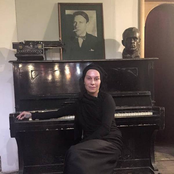 У Наргиз Закировой трое детей. Женщина также была три раза замужем У Наргиз Закировой трое детей. Женщина также была три раза замужем