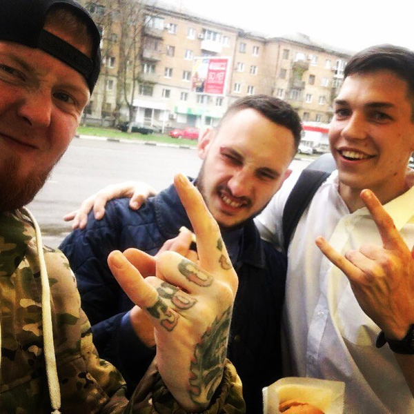 Романа в трудный период поддерживают друзья Романа в трудный период поддерживают друзья