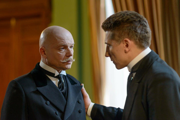 Андрей Смоляков и Сергей Угрюмов в сериале "Распутин" Андрей Смоляков и Сергей Угрюмов в сериале "Распутин"