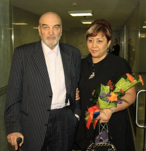 Алексей Петренко и Азима Абдумаминова Алексей Петренко и Азима Абдумаминова