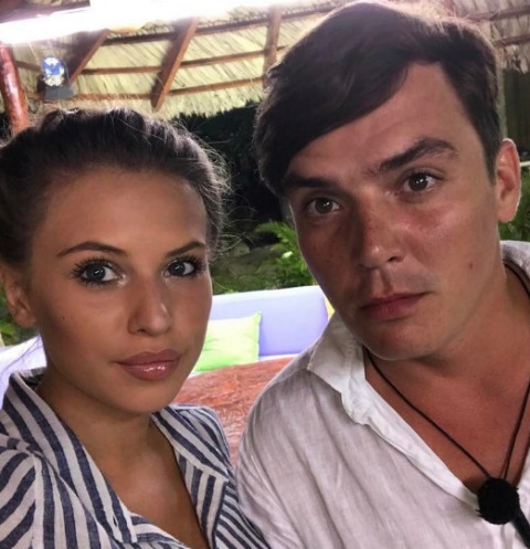 Саша Артемова и Жена Кузин лидируют в голосовании