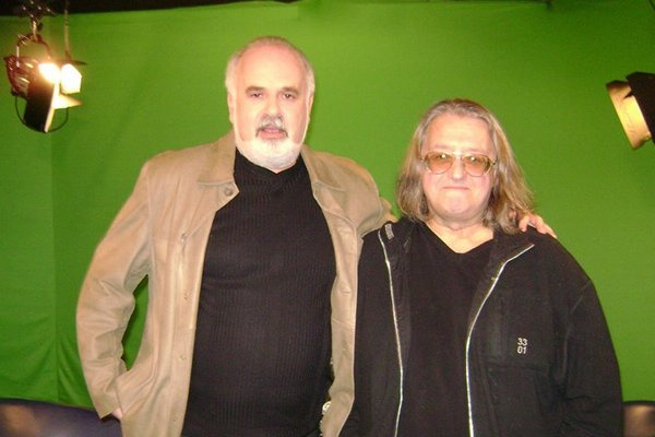 Виктор Топаллер вел авторскую программу на RTVi, в котором брал интервью у звезд Виктор Топаллер вел авторскую программу на RTVi, в котором брал интервью у звезд