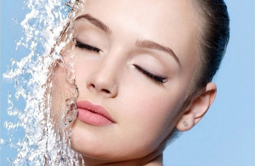 Мицеллярная вода - отличное решение для чувствительной кожи Мицеллярная вода - отличное решение для чувствительной кожи