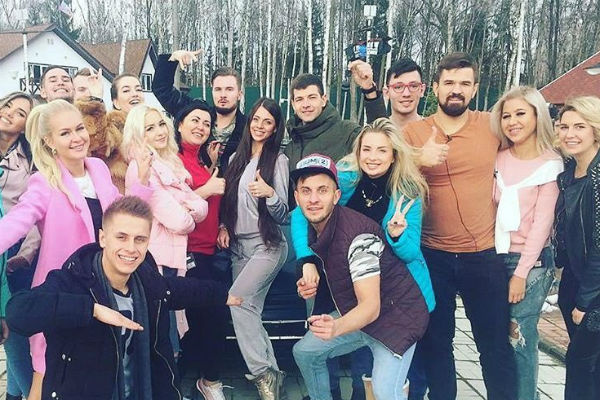 Для многих звезд проекта съемочная площадка стала вторым домом Для многих звезд проекта съемочная площадка стала вторым домом