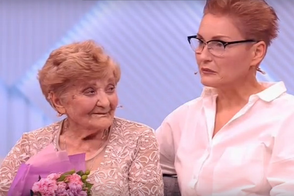 Дочь Василия Макаровича рада, что нашла первую жену папы Дочь Василия Макаровича рада, что нашла первую жену папы