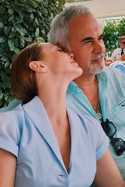 Сейчас Валерий и Альбина не боятся демонстрировать чувства на публику Сейчас Валерий и Альбина не боятся демонстрировать чувства на публику