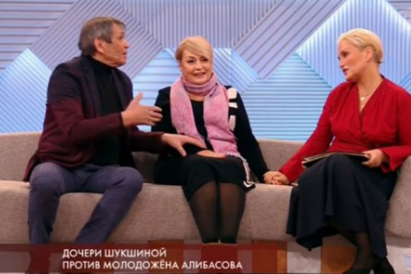 Бари Алибасов и дочери Лидии Федосеевой-Шукшиной Бари Алибасов и дочери Лидии Федосеевой-Шукшиной