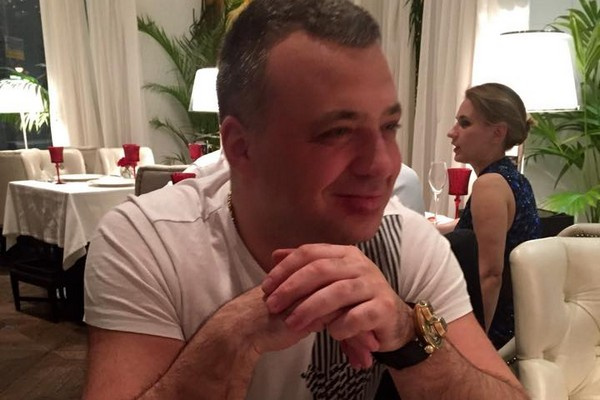 Продюсер Владимир Смолкин заявил, что его не задерживали Продюсер Владимир Смолкин заявил, что его не задерживали